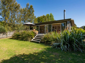 Koru Cabin - Hahei Holiday Home